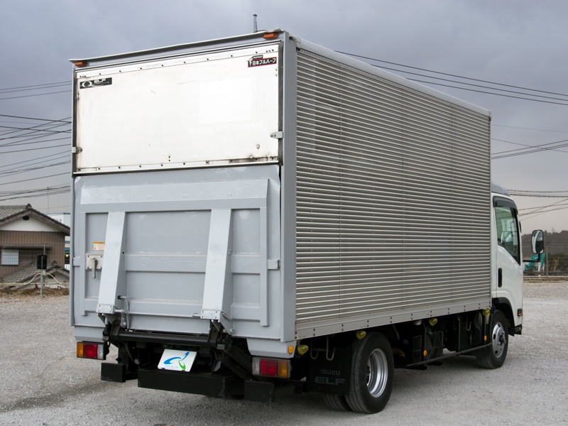 いすゞ エルフ バン車 小型 BKG-NPR85AN 年式 H22[写真07]