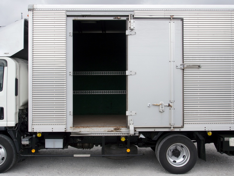 いすゞ エルフ バン車 小型 BKG-NPR85AN 年式 H22[写真11]