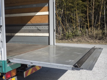 いすゞ フォワード ウイング車 中型 SKG-FRR90T2 年式 H24 [写真19]