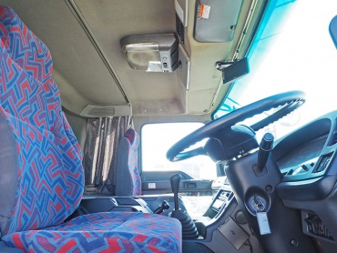 いすゞ ギガ ウイング車 大型 PJ-CYJ77W6 年式 H19[写真24]