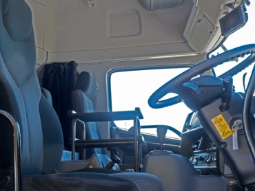 日野 グランドプロフィア ウイング車 大型 BKG-FW1EXYJ 年式 H21 [写真24]