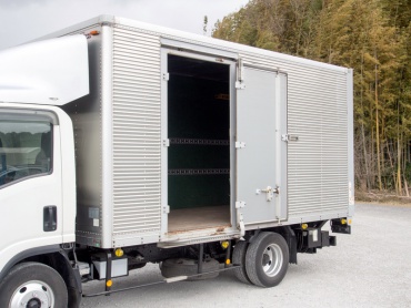 いすゞ エルフ バン車 小型 BKG-NPR85AN 年式 H22 [写真13]