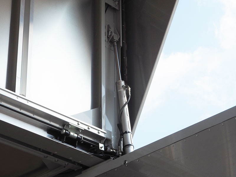 いすゞ フォワード ウイング車 中型 PKG-FRR90T2 年式 H23[写真19]