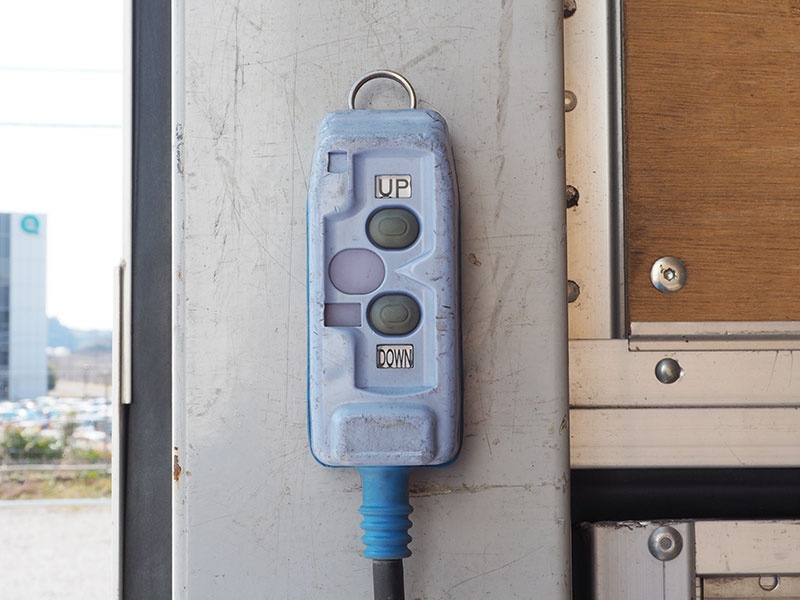 いすゞ フォワード ウイング車 中型 PKG-FRR90T2 年式 H23[写真40]