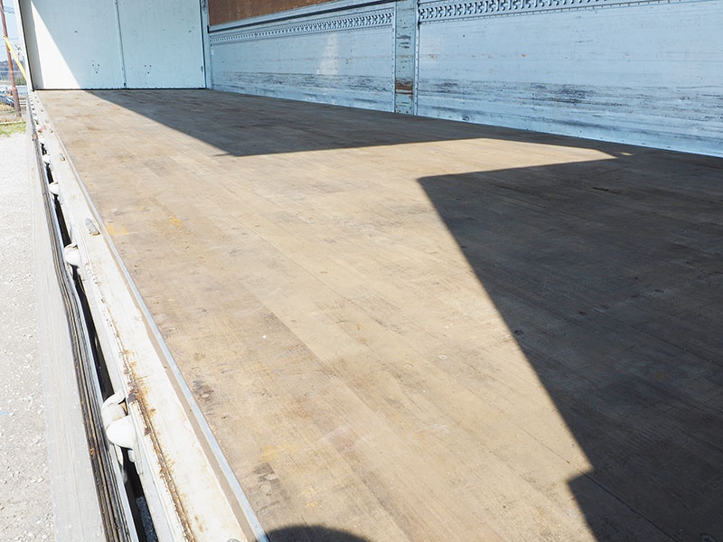 いすゞ ギガ ウイング車 大型 PDG-CYL77V8 年式 H20[写真18]