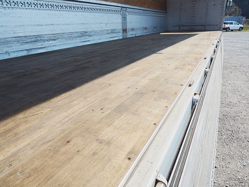 いすゞ ギガ ウイング車 大型 PDG-CYL77V8 年式 H20[写真19]