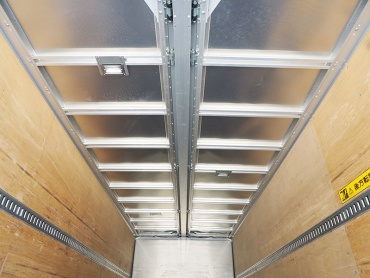 いすゞ フォワード ウイング車 中型 PKG-FRR90T2 年式 H23 [写真32]