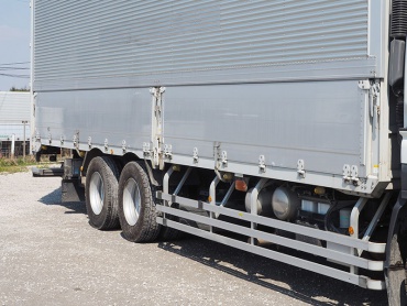 いすゞ ギガ ウイング車 大型 PDG-CYL77V8 年式 H20 [写真11]