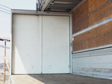 いすゞ ギガ ウイング車 大型 PDG-CYL77V8 年式 H20 [写真16]