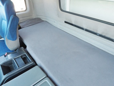 いすゞ ギガ ウイング車 大型 PDG-CYL77V8 年式 H20 [写真46]