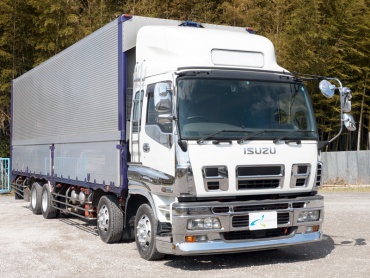 いすゞ ギガ ウイング車 大型 PDG-CYJ77W8 年式 H19 [写真01]