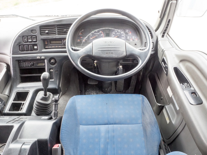 いすゞ ギガ ウイング車 大型 LKG-CYJ77A 年式 H23[写真30]