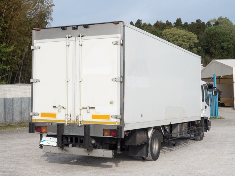 いすゞ フォワード 冷凍バン 中増t KL-FSD34P4 年式 H15[写真07]