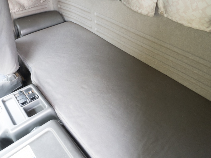 いすゞ フォワード 冷凍バン 中増t KL-FSD34P4 年式 H15[写真24]