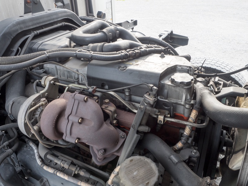 いすゞ フォワード 冷凍バン 中増t KL-FSD34P4 年式 H15[写真33]