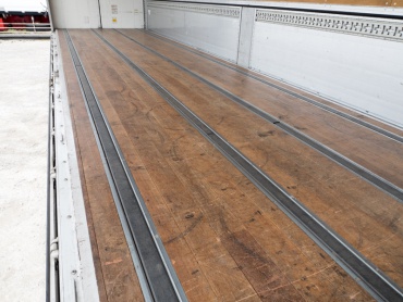 いすゞ ギガ ウイング車 大型 LKG-CYJ77A 年式 H23 [写真21]