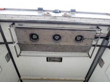 いすゞ フォワード 冷凍バン 中増t KL-FSD34P4 年式 H15 [写真18]