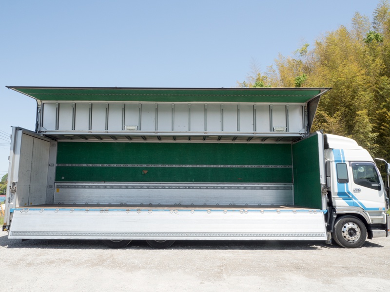 いすゞ ギガ ウイング車 大型 LKG-CYL77AA　 年式 H22[写真09]