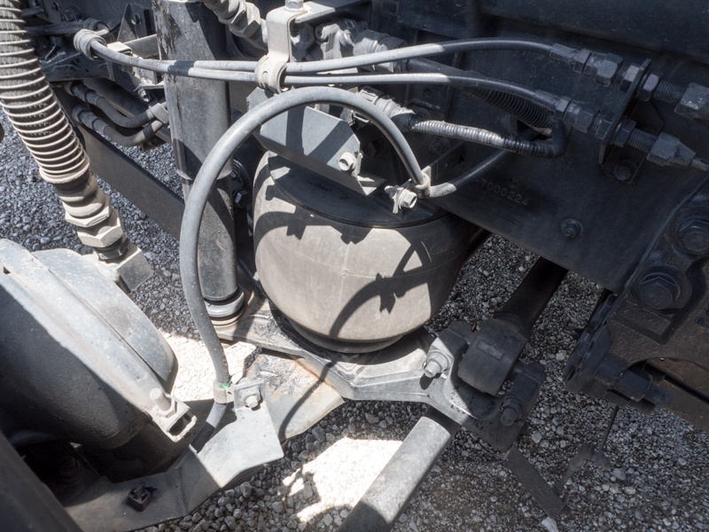 いすゞ ギガ ウイング車 大型 LKG-CYL77AA　 年式 H22[写真31]