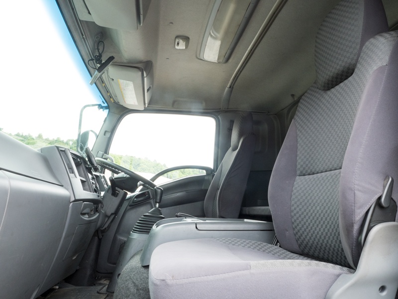 いすゞ フォワード ウイング車 中型 PDG-FRR34S2  年式 H23[写真24]