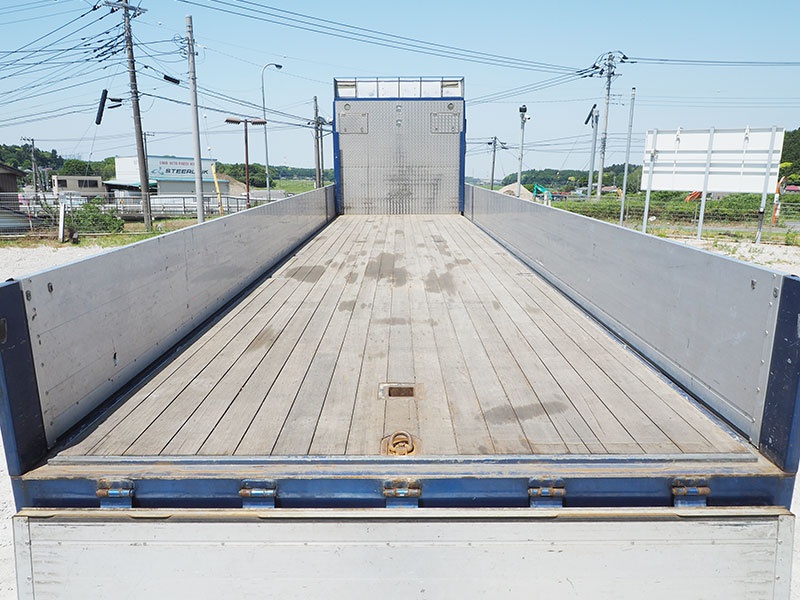 いすゞ ギガ 平ボディ 大型 QKG-CYJ77A 年式 H25[写真19]