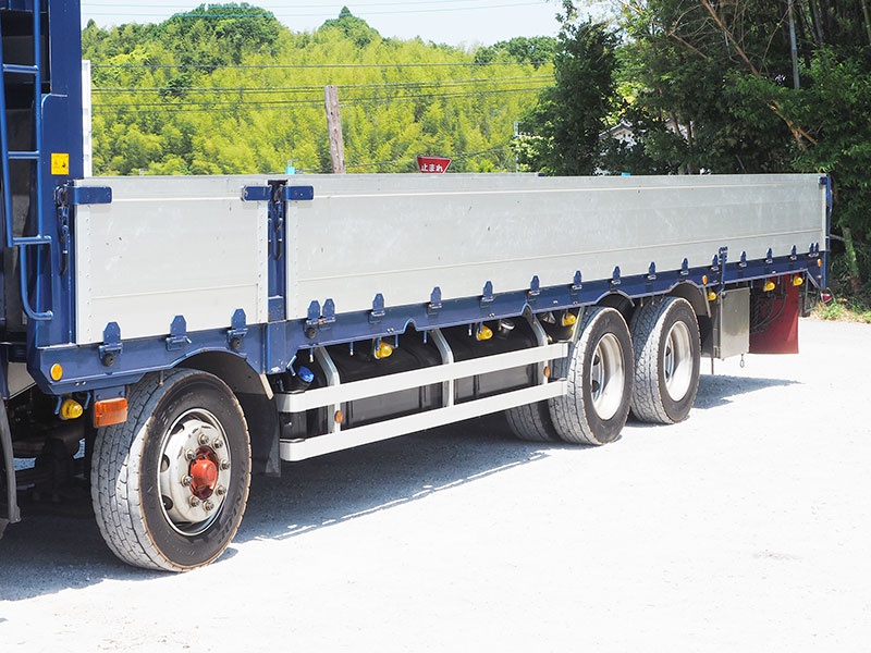 いすゞ ギガ 平ボディ 大型 QKG-CYJ77A 年式 H25[写真15]