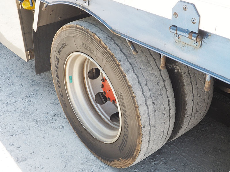 いすゞ ギガ 平ボディ 大型 QKG-CYJ77A 年式 H25[写真40]