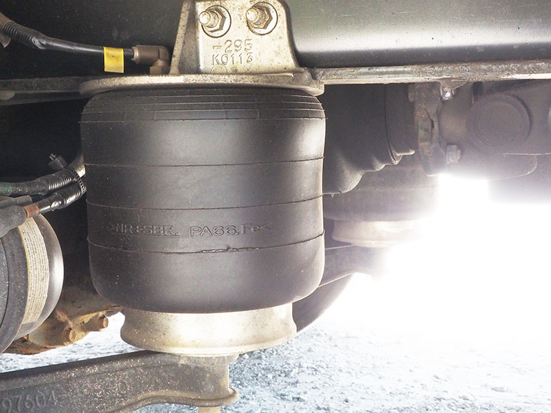 いすゞ ギガ 平ボディ 大型 QKG-CYJ77A 年式 H25[写真36]