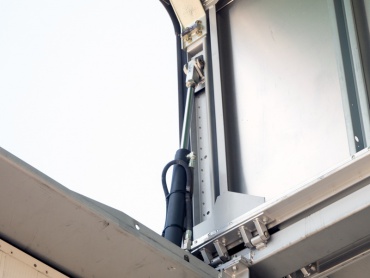 いすゞ ギガ ウイング車 大型 LKG-CYL77AA　 年式 H22 [写真10]