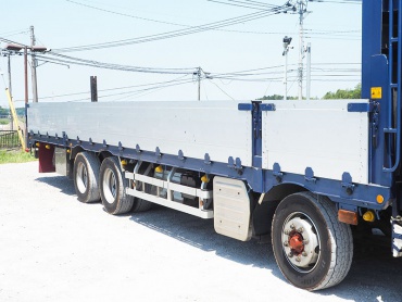 いすゞ ギガ 平ボディ 大型 QKG-CYJ77A 年式 H25 [写真09]