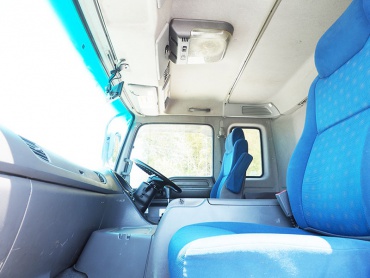 いすゞ ギガ 平ボディ 大型 QKG-CYJ77A 年式 H25 [写真26]