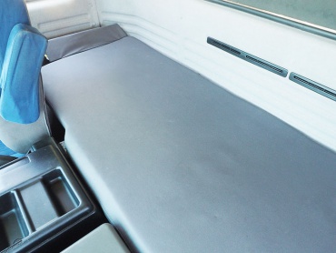 いすゞ ギガ 平ボディ 大型 QKG-CYJ77A 年式 H25 [写真29]