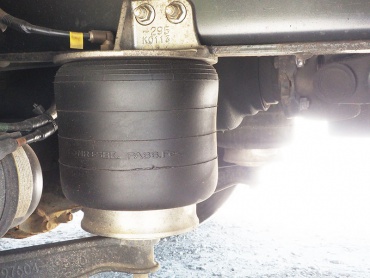 いすゞ ギガ 平ボディ 大型 QKG-CYJ77A 年式 H25 [写真36]