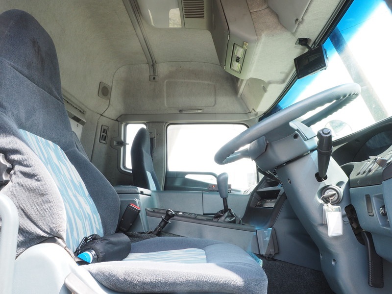 三菱ふそう スーパーグレート トラクタ 大型 KL-FP54JGR 年式 H17[写真10]