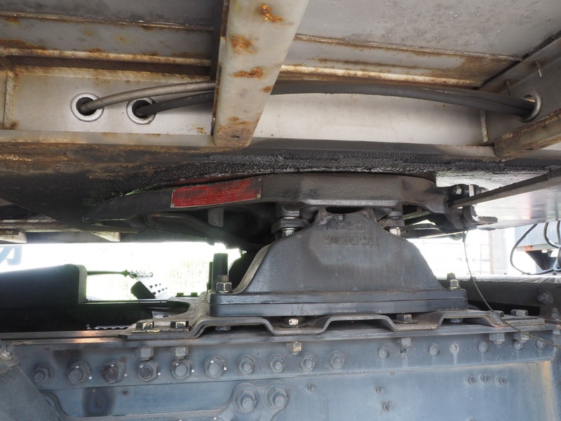 三菱ふそう スーパーグレート トラクタ 大型 KL-FP54JGR 年式 H17[写真09]