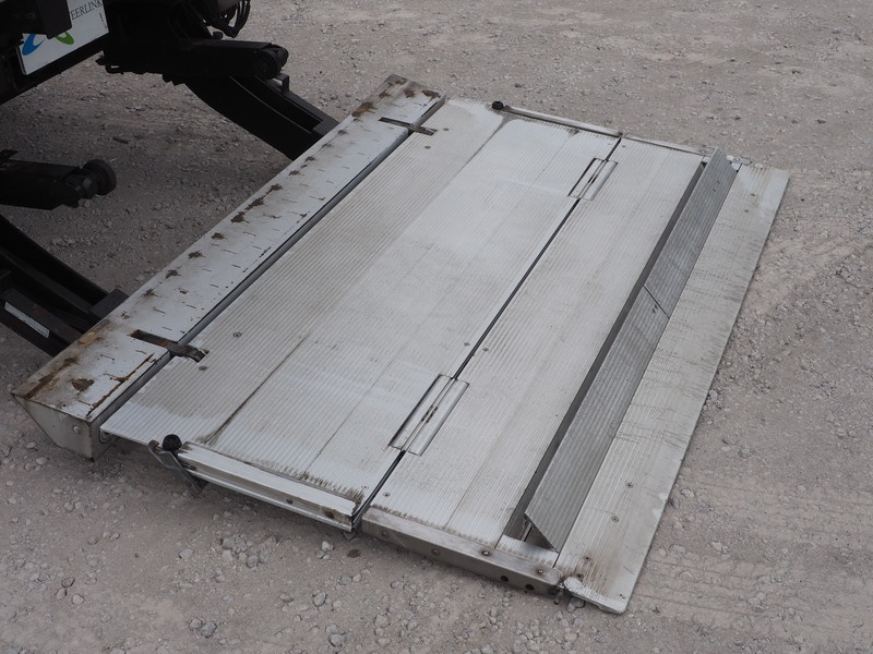 いすゞ エルフ 冷凍バン 小型 BKG-NMR85AN 年式 H21[写真13]