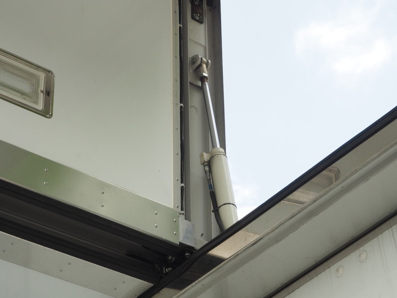 日野 グランドプロフィア 冷凍ウイング 大型 QKG-FW1EXBG 年式 H25[写真17]