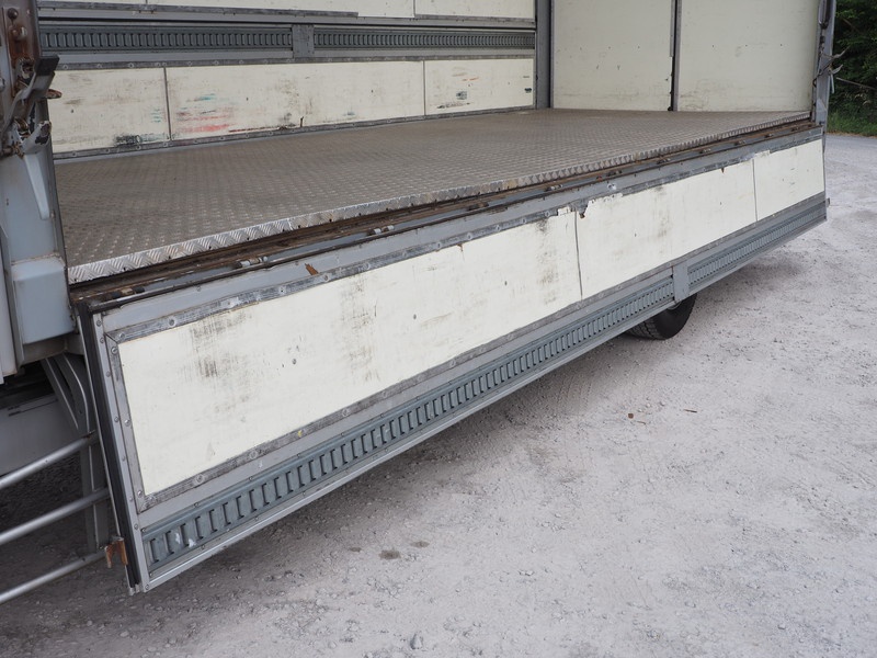 日野 レンジャー 冷凍バン 中増t ADG-FE7JMWA 年式 H17[写真15]