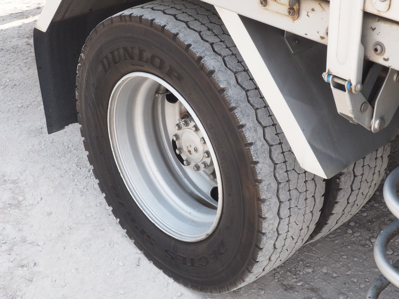 日野 レンジャー 冷凍バン 中増t ADG-FE7JMWA 年式 H17[写真39]