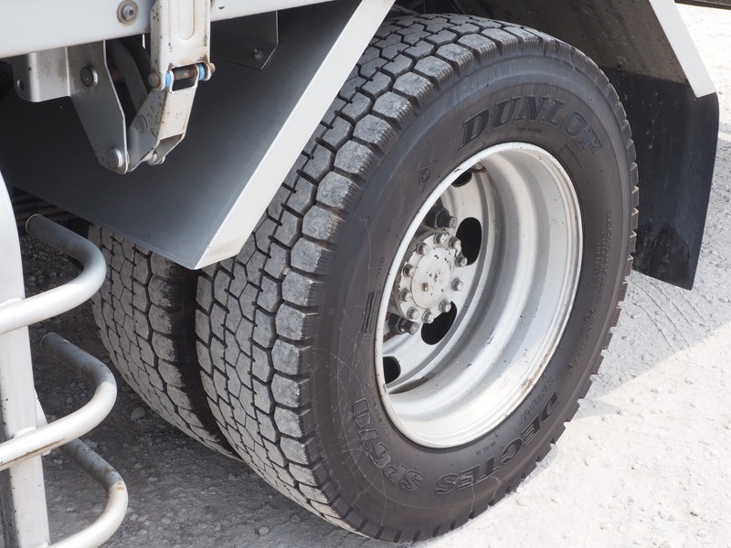 日野 レンジャー 冷凍バン 中増t ADG-FE7JMWA 年式 H17[写真41]