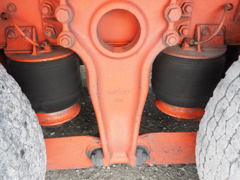 いすゞ ギガ 冷凍ウイング 大型 PJ-CYJ51W5 年式 H16[写真46]