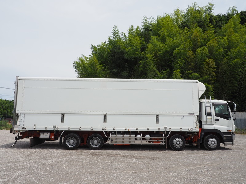 いすゞ ギガ 冷凍ウイング 大型 PJ-CYJ51W5 年式 H16[写真08]