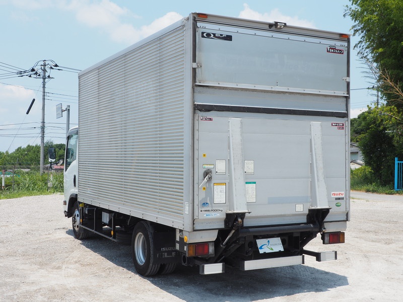 いすゞ エルフ バン車 小型 BKG-NPR85AN 年式 H19[写真05]