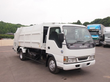 いすゞ エルフ パッカー 小型 KR-NKR81LV 年式 H16 [写真01]