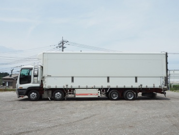 いすゞ ギガ 冷凍ウイング 大型 PJ-CYJ51W5 年式 H16 [写真15]