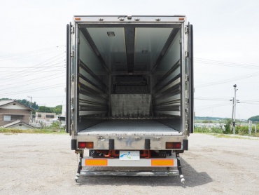いすゞ ギガ 冷凍ウイング 大型 PJ-CYJ51W5 年式 H16 [写真22]
