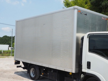 いすゞ エルフ バン車 小型 BKG-NPR85AN 年式 H19 [写真09]