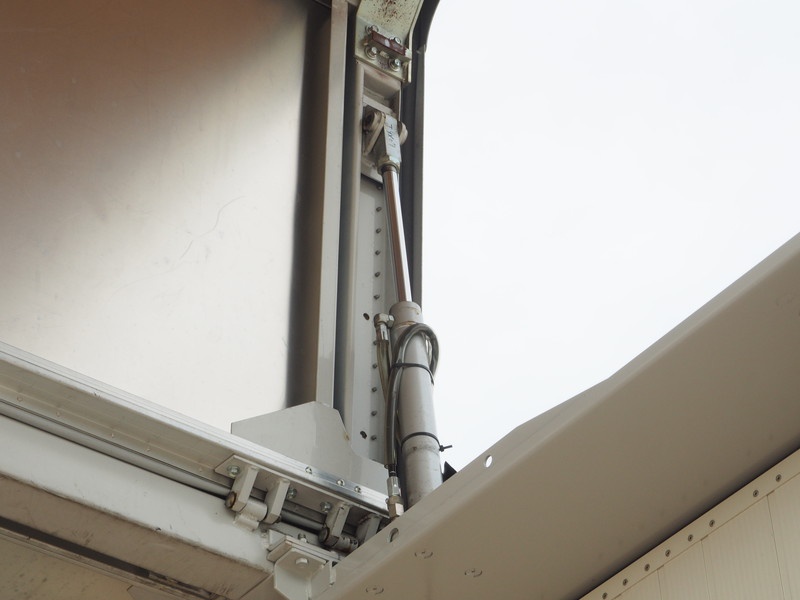 三菱ふそう スーパーグレート ウイング車 大型 BKG-FS54JZ 年式 H21[写真15]