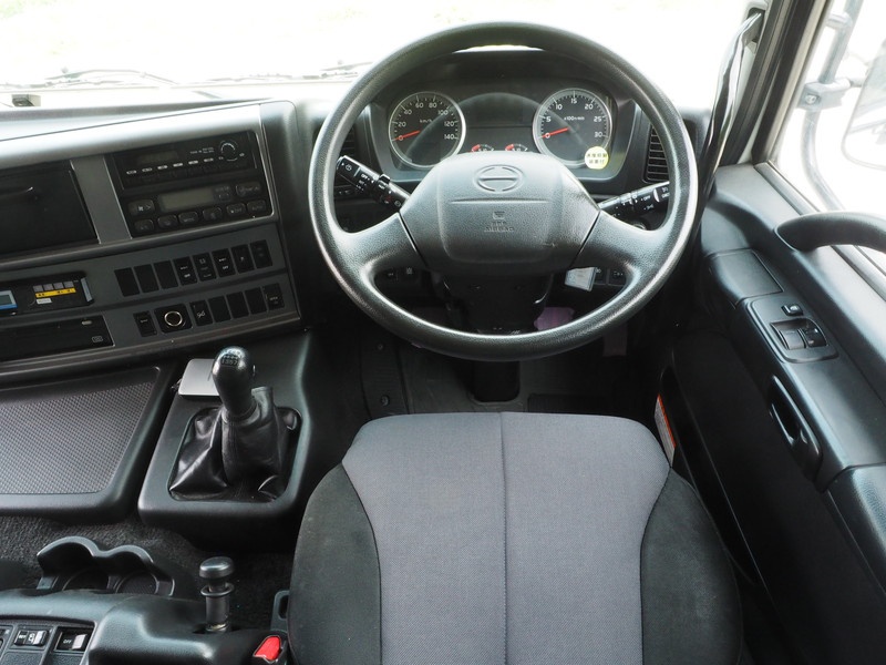 日野 プロフィア ウイング車 大型 QKG-FW1EXBG 年式 H24[写真32]