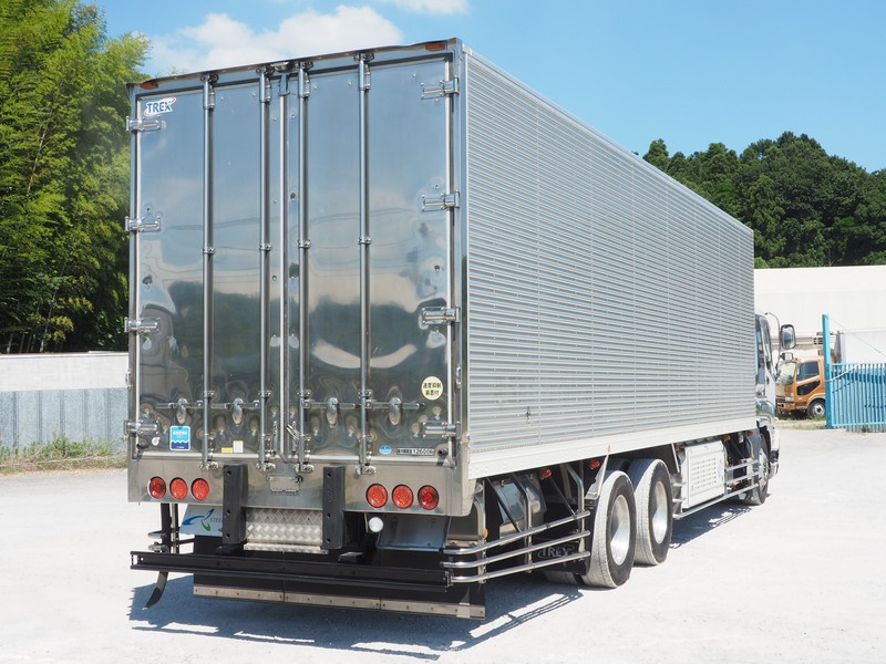 いすゞ ギガ 冷凍バン 大型 PDG-CYL77V8 年式 H22[写真05]